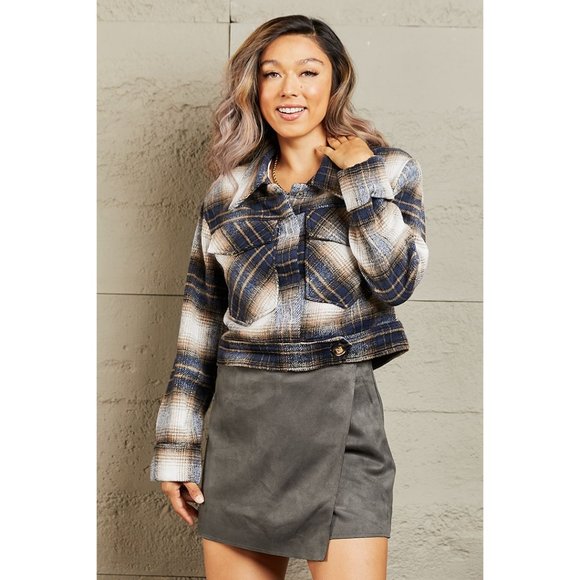 Semi Cropped Plaid Shacket Long Sleeves Casual Relaxed Fall Winter Cozy Flannel - Picture 1 of 5